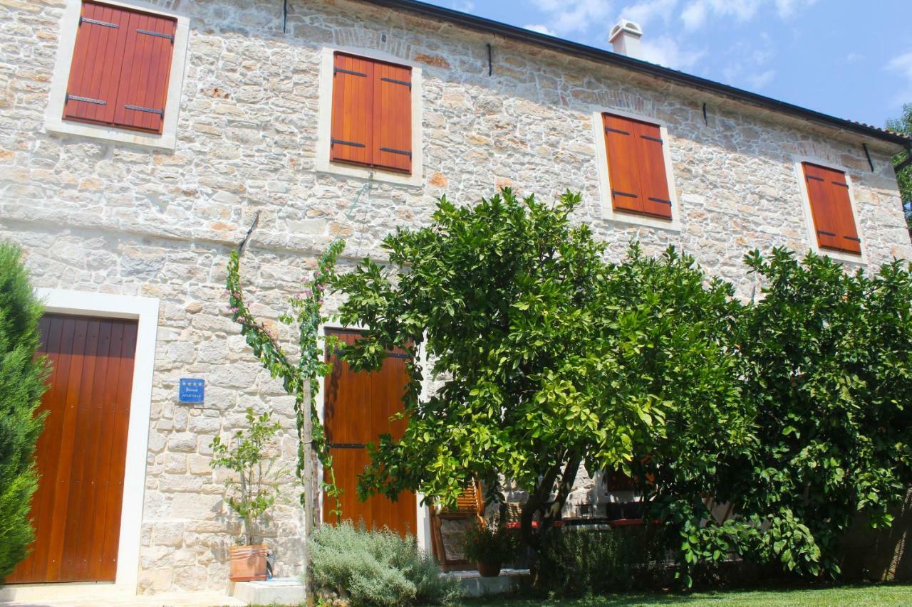 Old House Apartamento Sveti Filip i Jakov Exterior foto